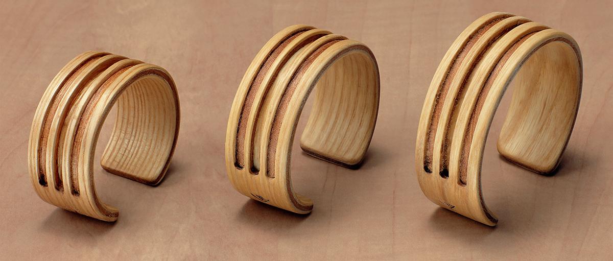 houten sieraden op maat en naar wens ontworpen